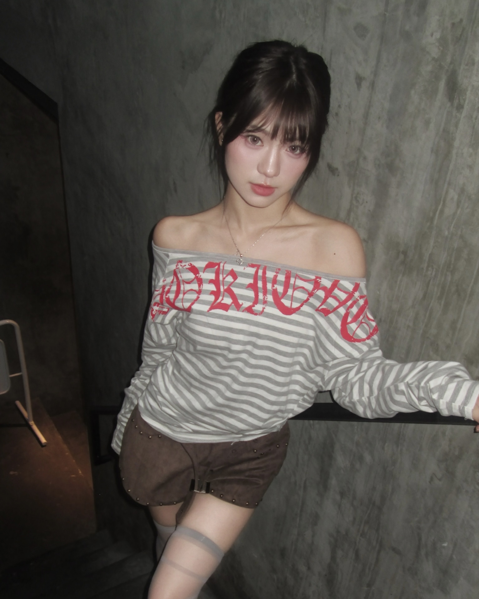 #B1011卯釘麂皮短褲含皮帶（2colors)