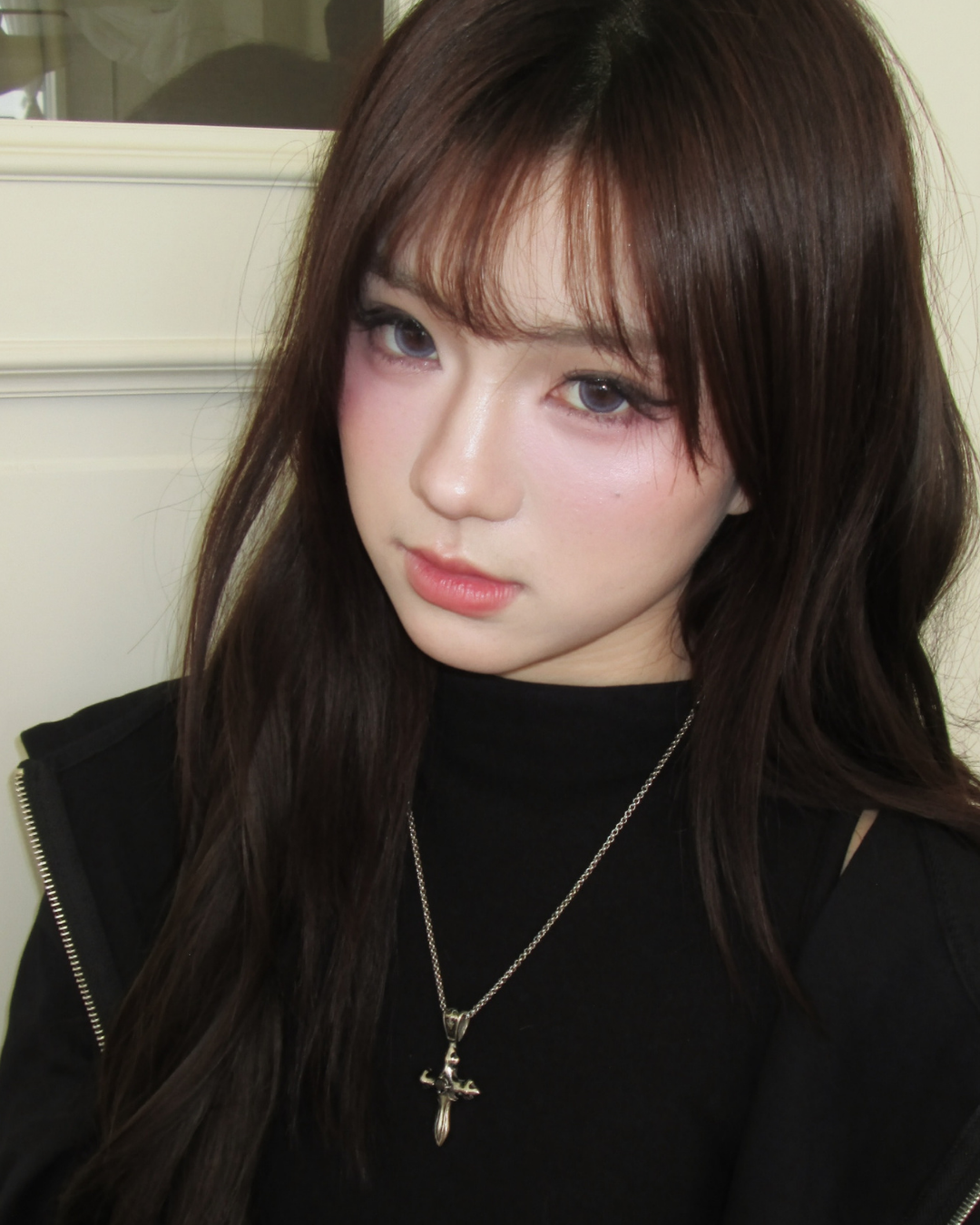 帶鑽閃耀十字鋼墜黑/白