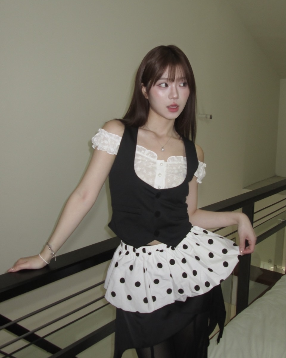 #Z1001點點下擺花苞圍裙配件