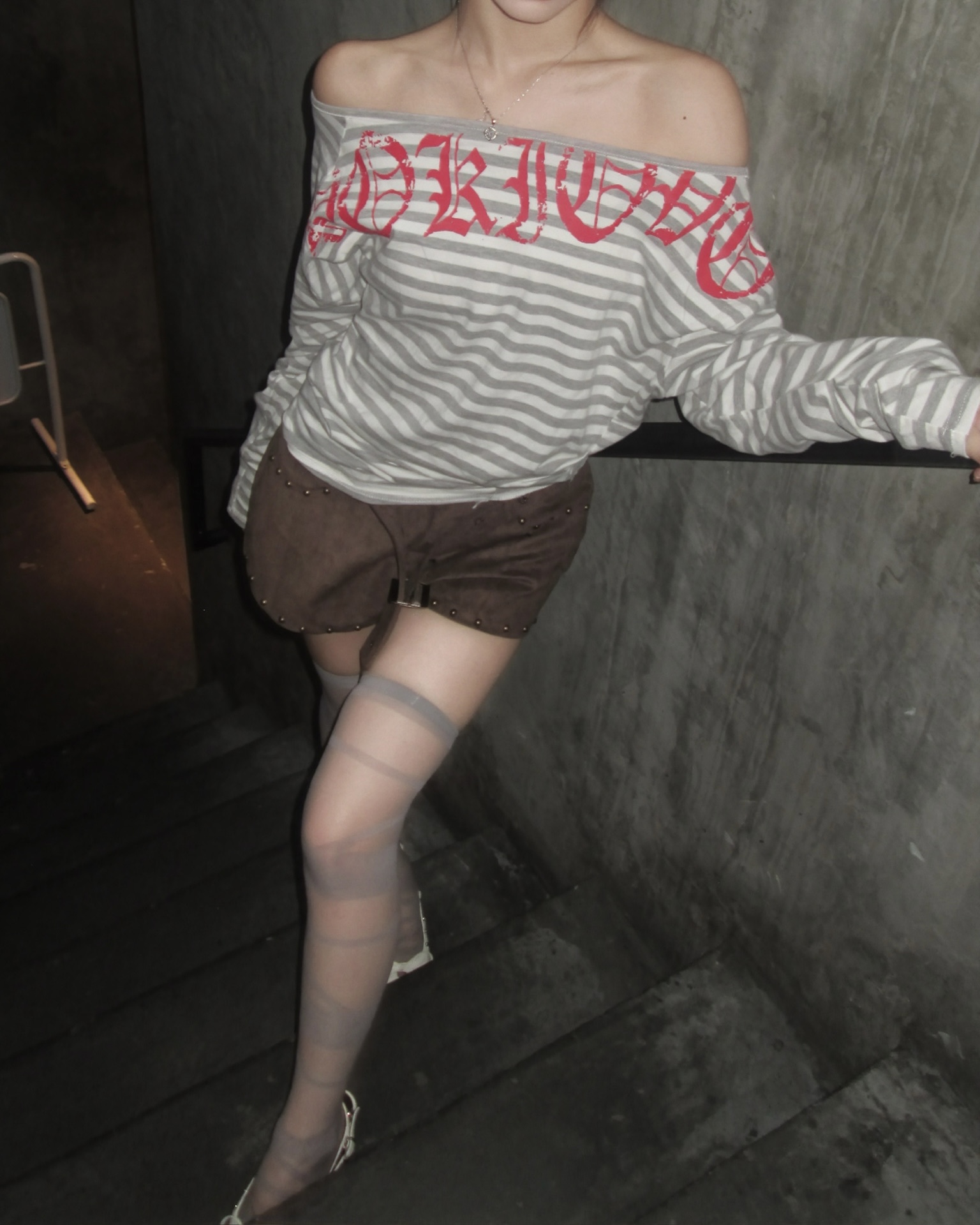 #Z1002亞裔風透視交叉長襪（3colors)