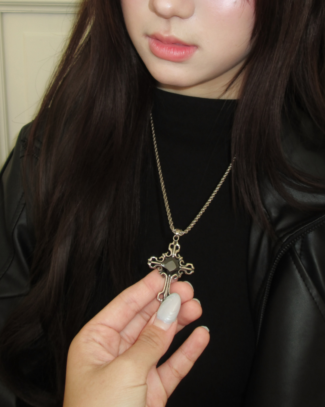 哥德風十字架紅寶石/黑寶石